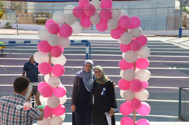 كفرقاسم- فيديو: نواب وأعضاء المجلس البلدي يشاركون الطلاب افتتاح عامهم الدراسي  باجواء بهيجة .